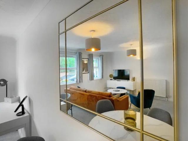 Flat for rent in Emmbrook, Wokingham
