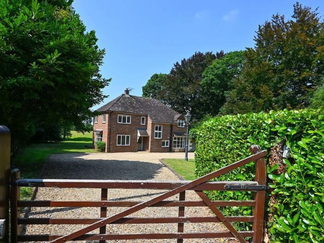 House for rent in Hurtmore, Guildford