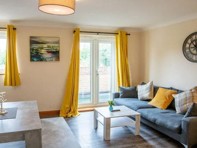 House for rent in Southtown, Stokesby