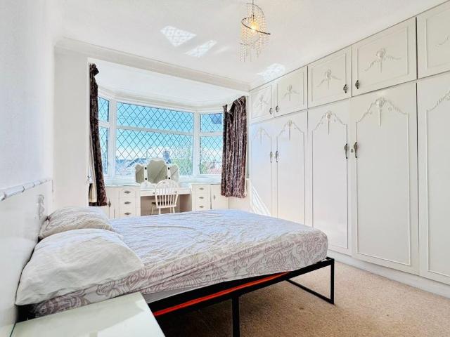 House for rent in Gants Hill, Greater London