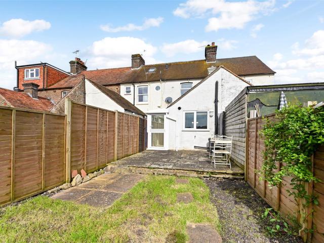 House for rent in Arundel, Clapham