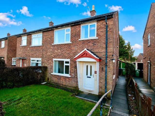 House for rent in Shaw Lane, Guiseley