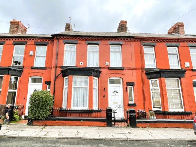 House for rent in Calderstones