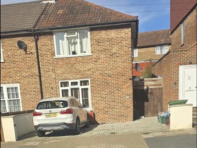 House for rent in Mottingham, Greater London
