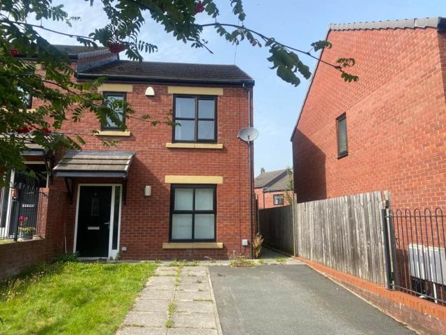 House for rent in Hill Top, Leeds