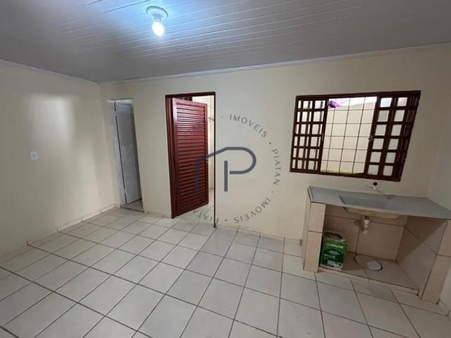 Casa aluguel em Recanto das Emas, Região Geográfica Intermediária do Distrito Federal