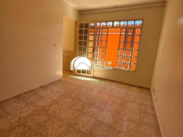 Casa aluguel em Região Geográfica Imediata do Distrito Federal, Região Integrada de Desenvolvimento do Distrito Federal e Entorno