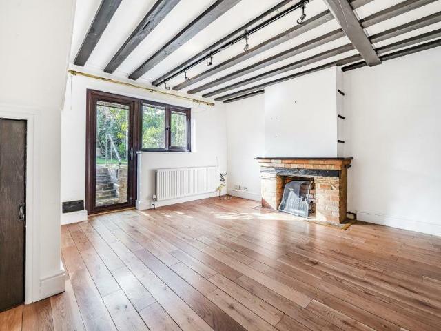 House for rent in Berghers Hill, Wooburn Green