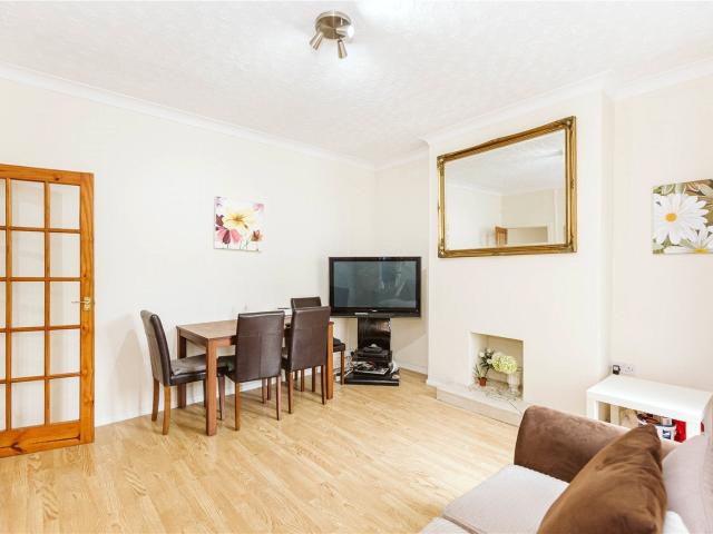 House for rent in Kingswood