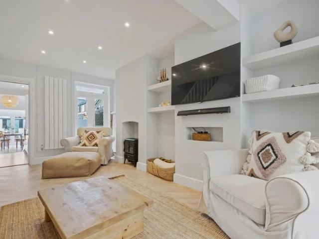 House for rent in Thurston Park, The Bridge