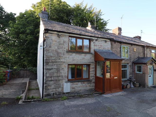 House for rent in Four Lane Ends, Blackburn