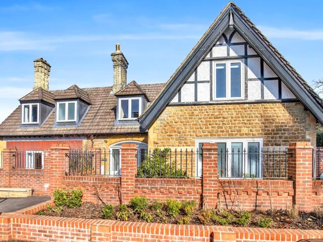House for rent in Meadvale, Red Hill