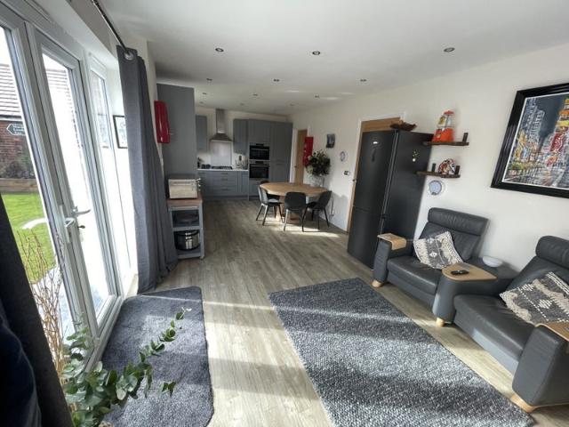 Flat for rent in Chaul End, Caddington