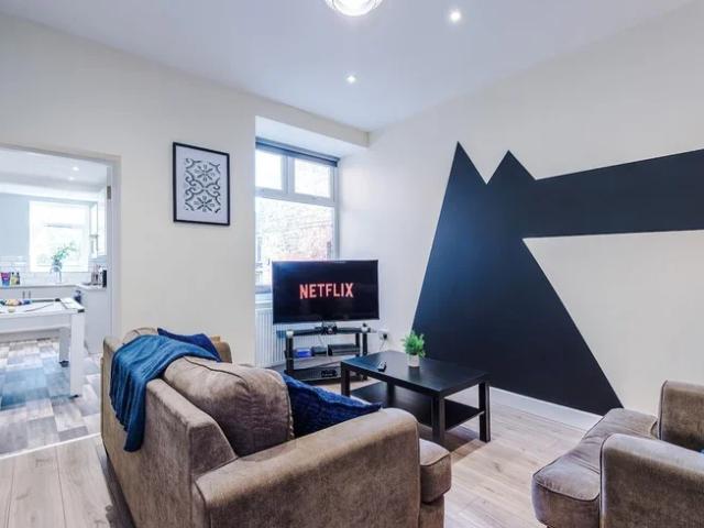 House for rent in Higher Broughton, Salford