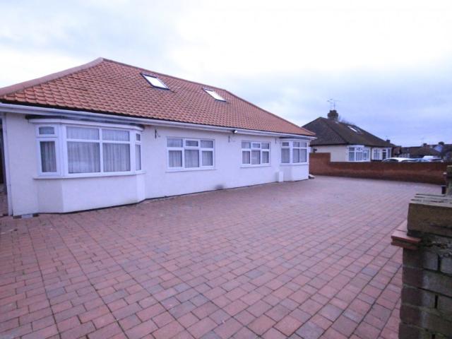 House for rent in Navestock Side, Essex