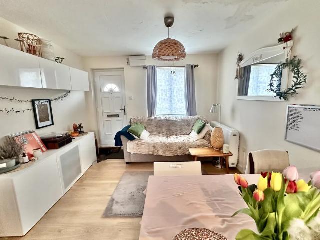 House for rent in Evershot, Oxfordshire