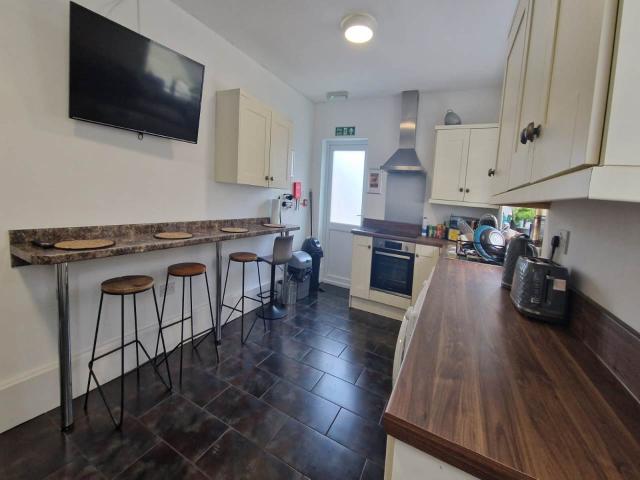 House for rent in New Zealand, Derby