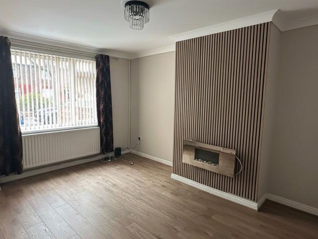 House for rent in Mosley, Trafford Park