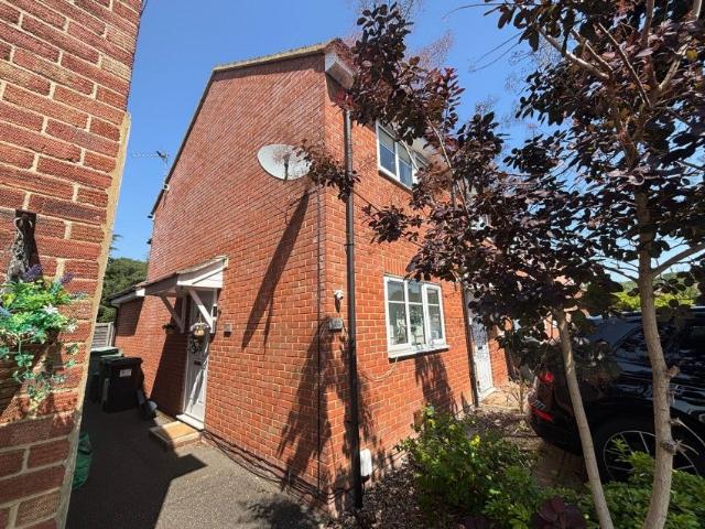 House for rent in Calcot, West Berkshire
