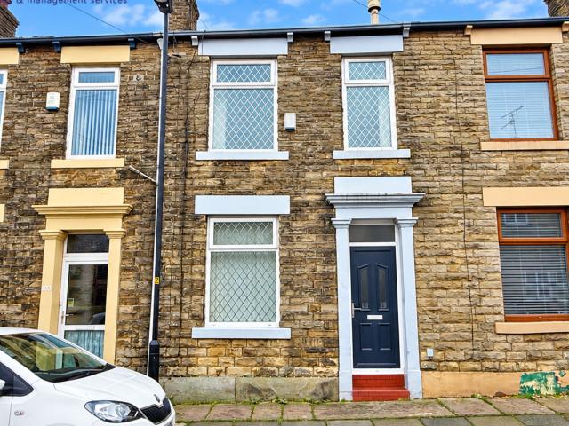 House for rent in Newhey, Rochdale