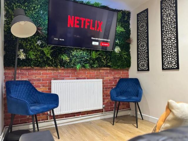 House for rent in St. Dunstan's, The Bridge
