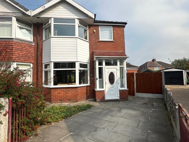 House for rent in Gorse Hill, Trafford Park
