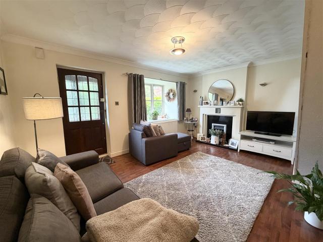 House for rent in Little Neston, West Vale