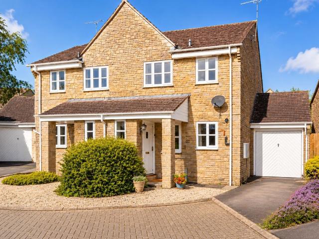 House for rent in Fossebridge, Gloucestershire