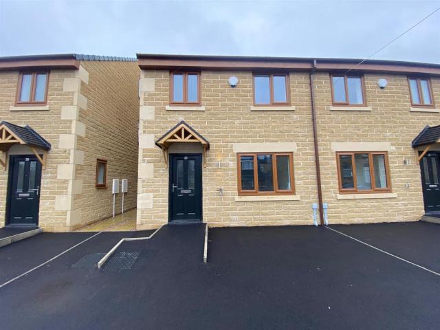 House for rent in Dewsbury, West Yorkshire