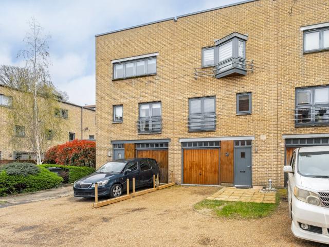 House for rent in East Bank, Norfolk