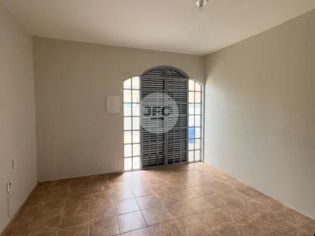 Casa aluguel em QR 501, Samambaia
