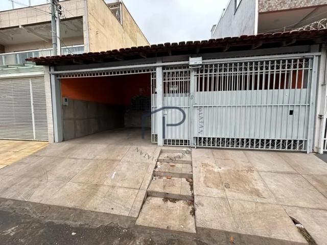 Casa aluguel em QR 122, Samambaia