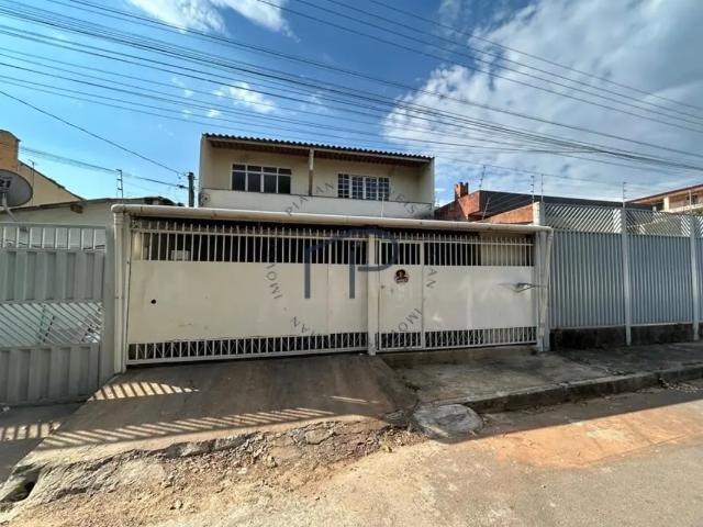 Casa aluguel em QR 501, Samambaia