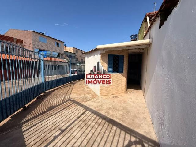 Casa aluguel em Setor de Mansões Sudeste, Samambaia