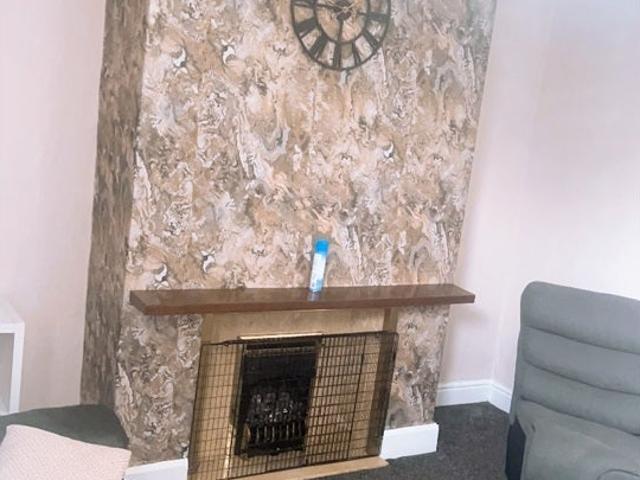 House for rent in Laisterdyke, West Yorkshire
