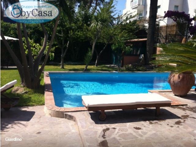 Villa Indipendente in affitto a Santa Marinella, Roma Capitale