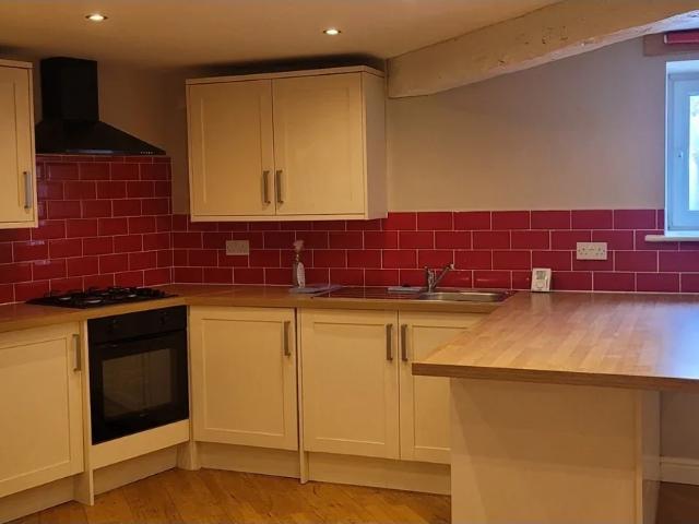 House for rent in Cowlersley, Quarmby