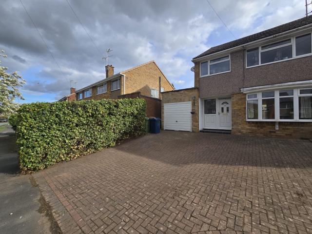 House for rent in Baswich, Staffordshire