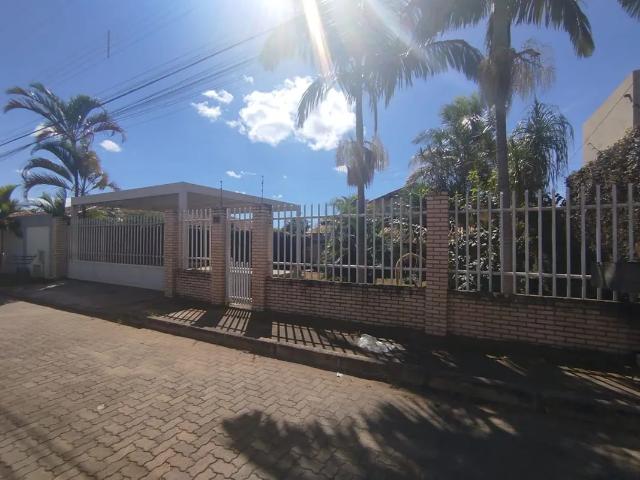Casa aluguel em Região Geográfica Imediata do Distrito Federal, Região Integrada de Desenvolvimento do Distrito Federal e Entorno