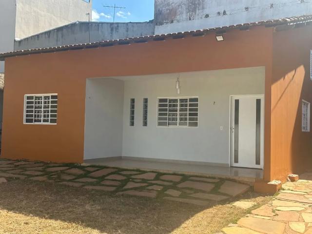 Casa aluguel em Região Geográfica Imediata do Distrito Federal, Região Integrada de Desenvolvimento do Distrito Federal e Entorno