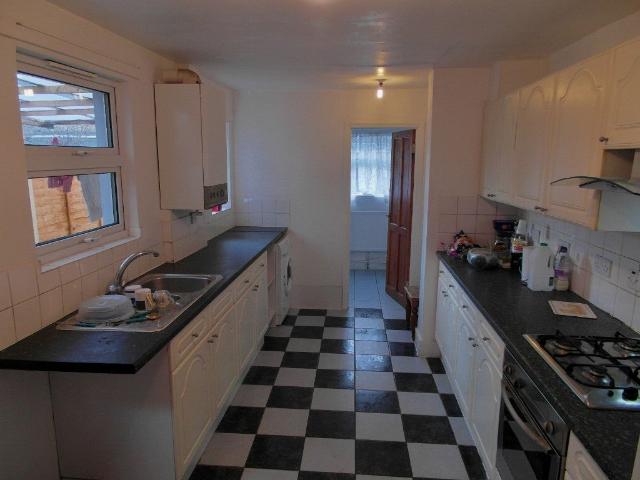 House for rent in London Borough of Ealing, Greenford