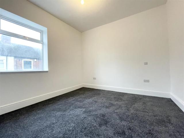 House for rent in Belle Isle, Wakefield