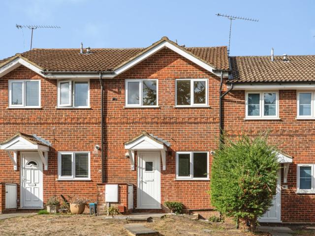 House for rent in Lightwater, Surrey Heath