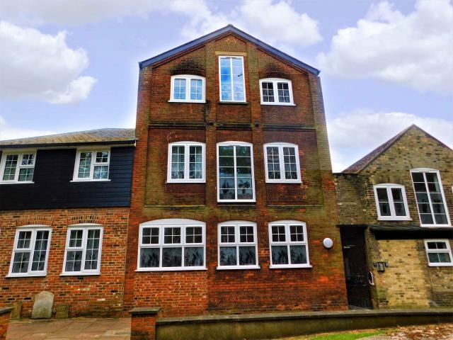 House for rent in Key Street, Suffolk
