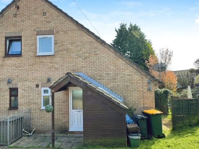 House for rent in Maesglas, Wales