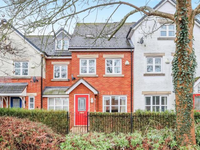 House for rent in Green Close, Warwickshire