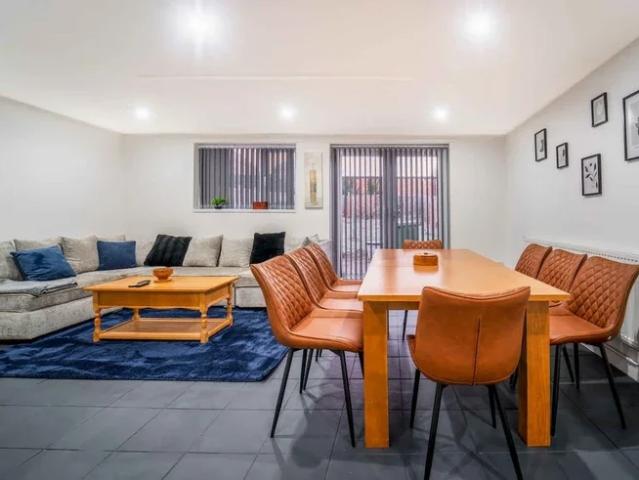House for rent in Woodloes Park, Green Close