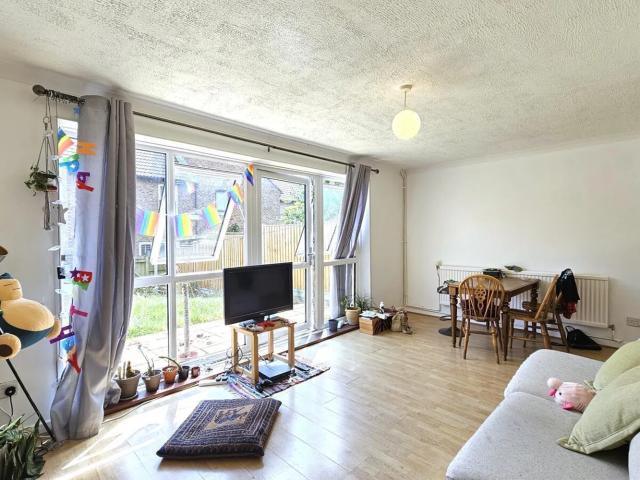 House for rent in Fallow Corner, Greater London