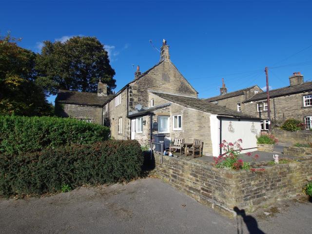 House for rent in Barkisland, West Yorkshire