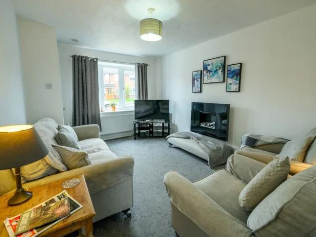 House for rent in Radbrook Green, Frankwell